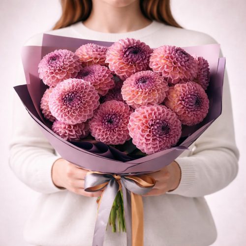 Букет георгинов «Пудровое очарование»