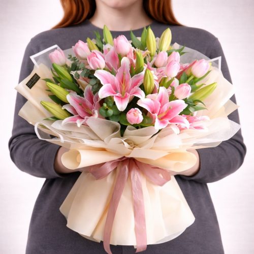 Букет из лилий «Розовый шёлк»
